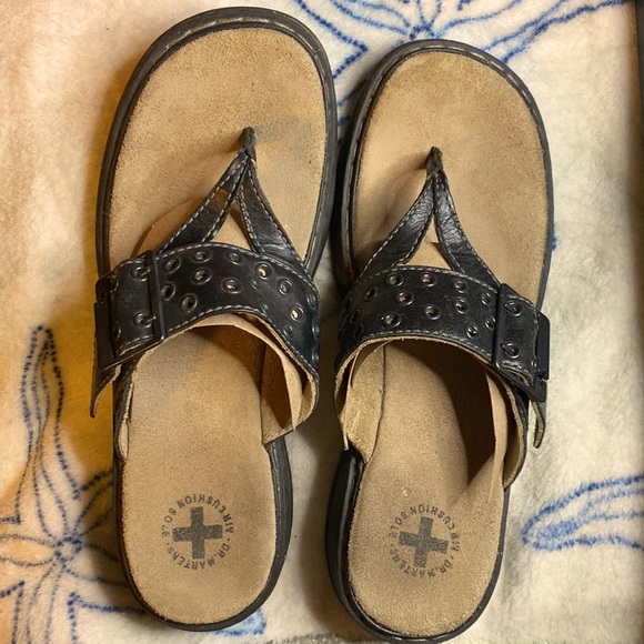 Dr. Martens Eartha Black Sandals Size 7 Excellent - Picture 5 of 7